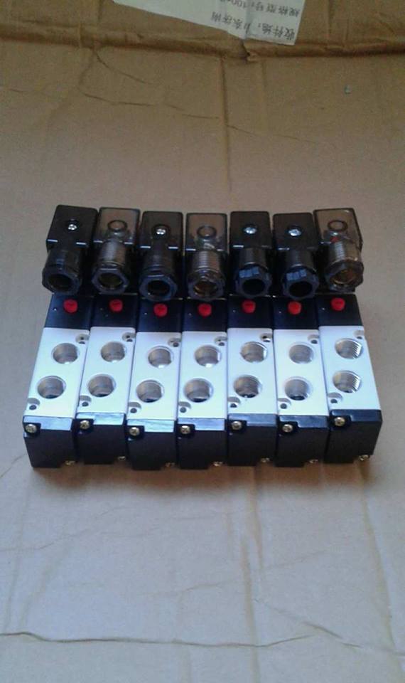 Van điện từ khí nén 4V210-08 