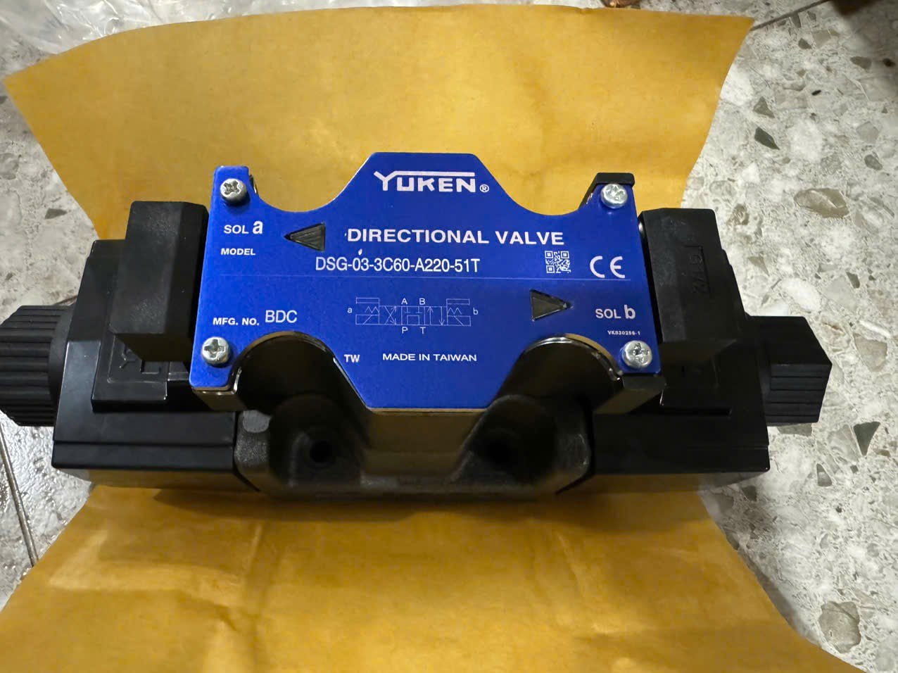 Van Thủy Lực Yuken DSG-03-3C60-A220-51T (Yuken Taiwan)