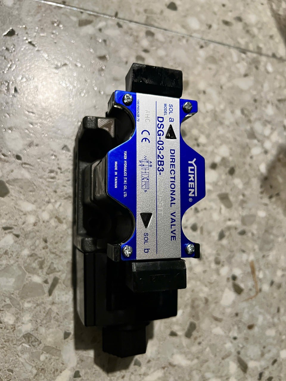 Van Thủy Lực Yuken DSG-03-2B3-A220-51T (Yuken Taiwan)