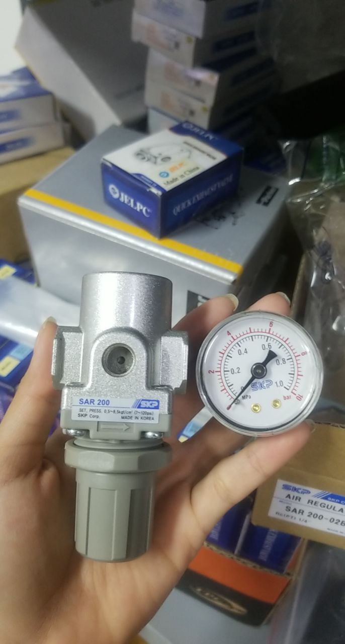 Bộ Điều Áp Khí Nén SKP SAR 200-02