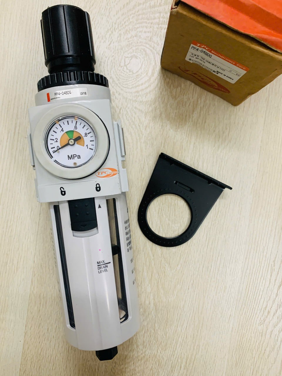 Bộ lọc khí PP4-04