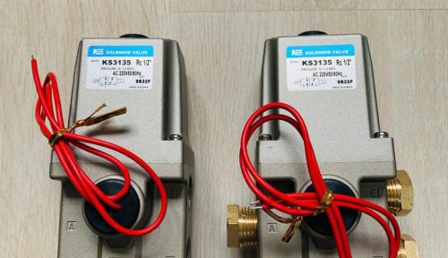 Van Điện Từ 3/2 KCC KS3135-042G Ren 1/2